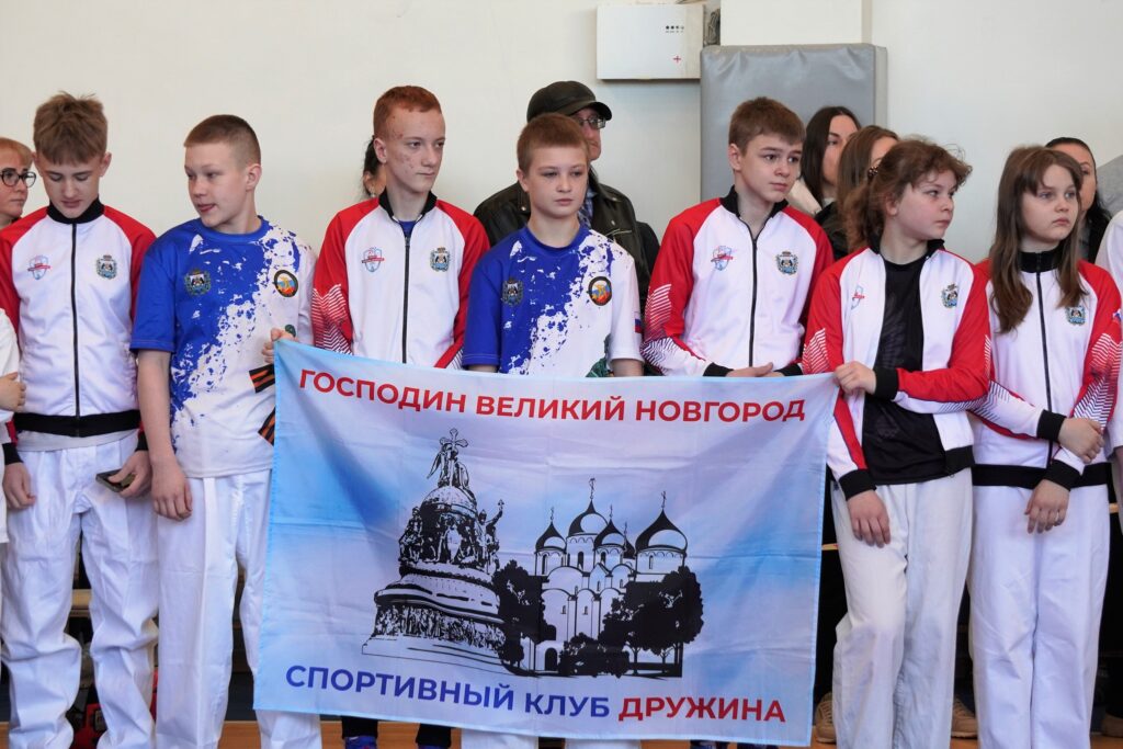 В Великом Новгороде в 10-й раз прошёл кубок мэра по армейскому рукопашному бою В Великом Новгороде в 10-й раз прошёл кубок мэра по армейскому рукопашному бою