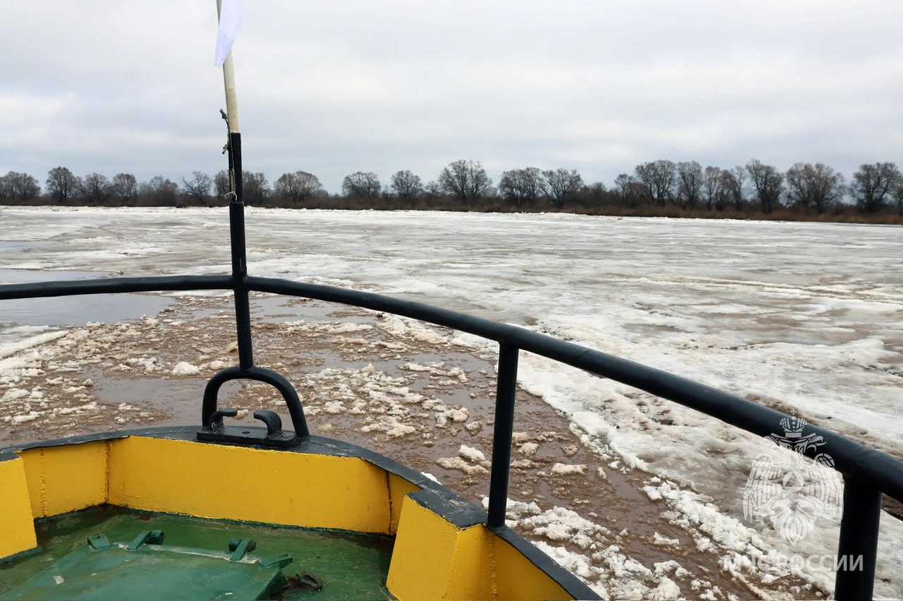 В Новгородской области ведутся противопаводковые мероприятия В Новгородской области ведутся противопаводковые мероприятия