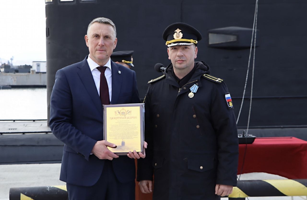 Александр Розбаум: Уважаемые Новгородцы!. Вместе с первым заместителем начальника управления Администрации Губернатора Новгородской области по вопросам безопасности Людмилой Петровной Смирновой и депутатом Новгородской... Александр Розбаум: Уважаемые Новгородцы!. Вместе с первым заместителем начальника управления Администрации Губернатора Новгородской области по вопросам безопасности Людмилой Петровной Смирновой и депутатом Новгородской...