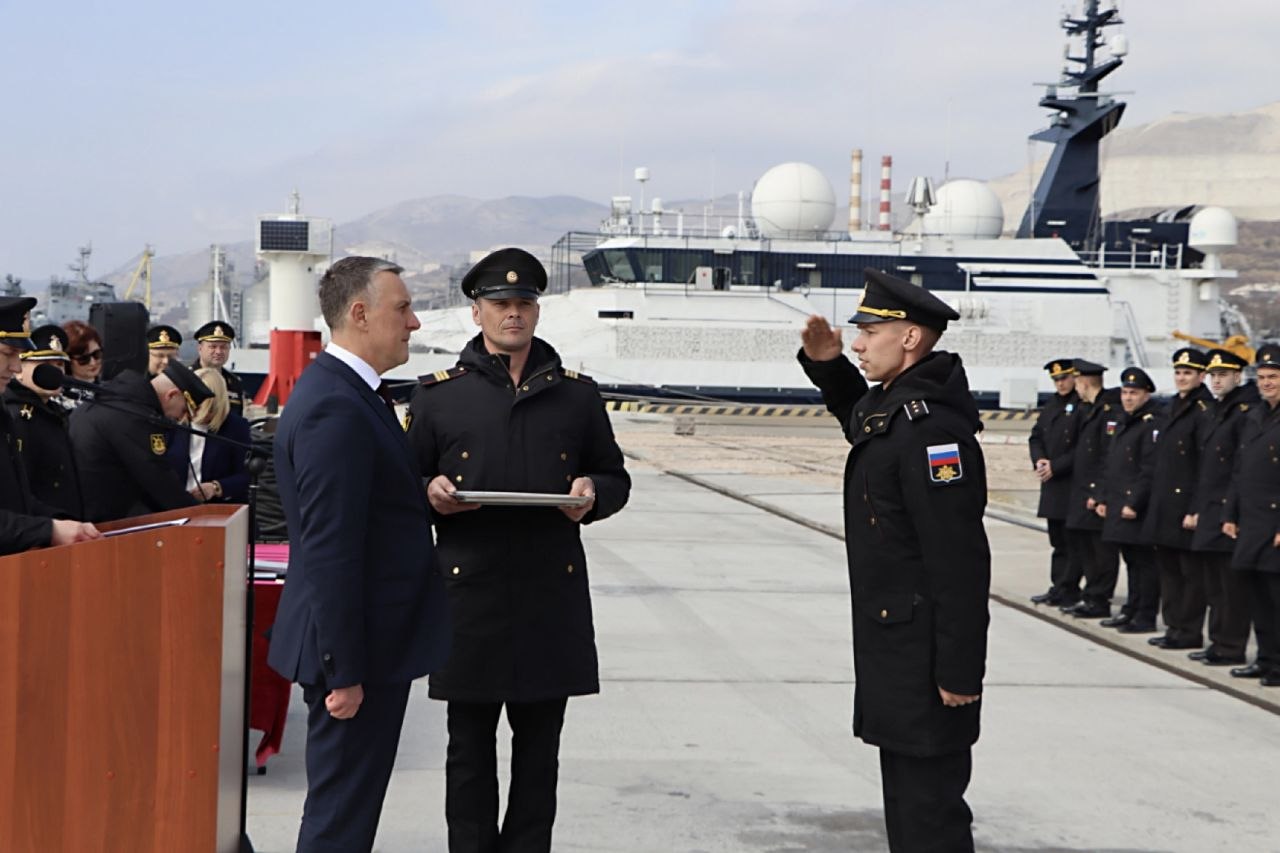 Александр Розбаум: Уважаемые Новгородцы!. Вместе с первым заместителем начальника управления Администрации Губернатора Новгородской области по вопросам безопасности Людмилой Петровной Смирновой и депутатом Новгородской... Александр Розбаум: Уважаемые Новгородцы!. Вместе с первым заместителем начальника управления Администрации Губернатора Новгородской области по вопросам безопасности Людмилой Петровной Смирновой и депутатом Новгородской...