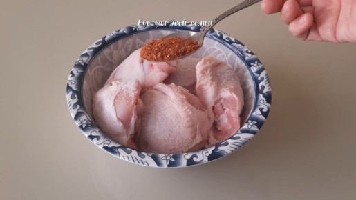 Ужин в одной посуде: курица с капустой и картофелем для всей семьи