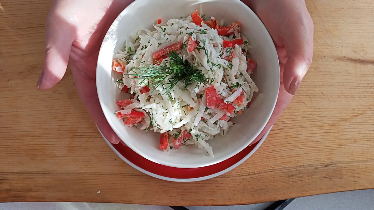 Восхитительный салат из дайкона: хрустящий и полезный!