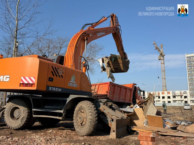 26 незаконных построек планируют снести в Великом Новгороде до конца года 26 незаконных построек планируют снести в Великом Новгороде до конца года