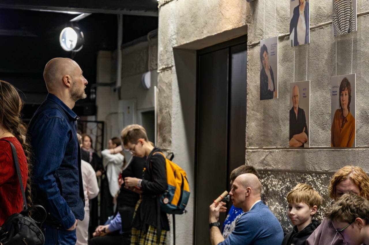 Стихобаттл собрал сильнейших в новгородском театре «Малый» Стихобаттл собрал сильнейших в новгородском театре «Малый»