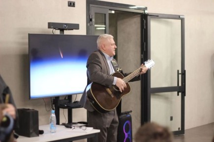 ���� ������ ���� ����� ������������� ����� � ������