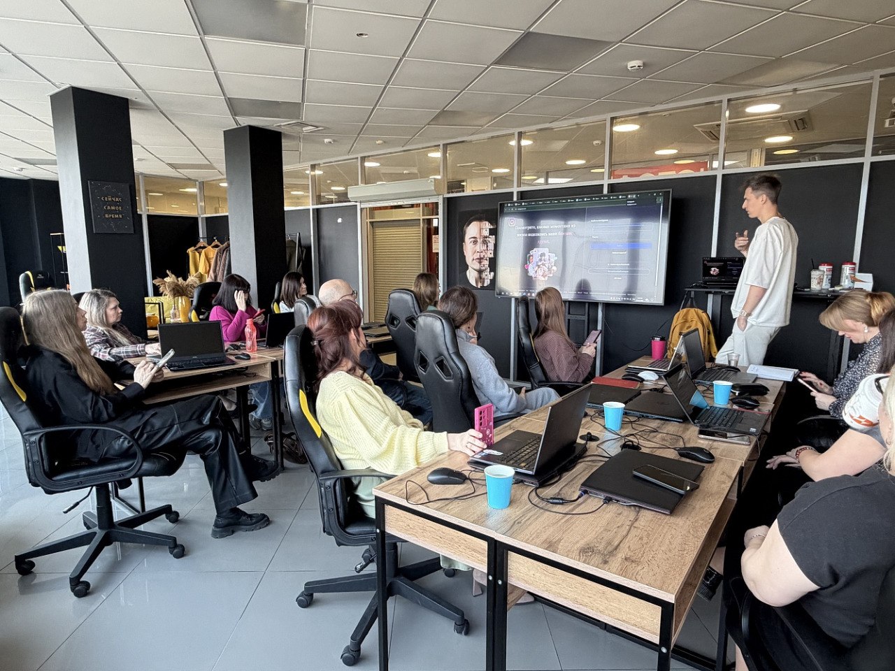 Новгородские предприниматели узнали, почему успех в бизнесе зависит от ИИ