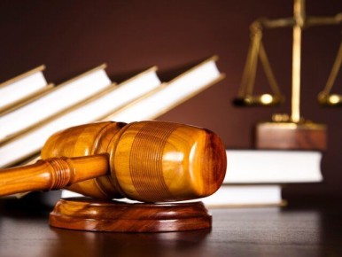 Комиссия одобрила законопроект о защите россиян от зарубежных судов