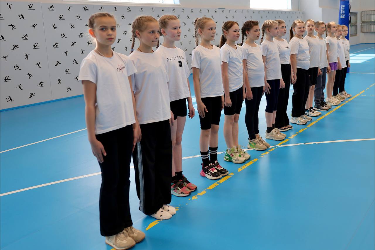 Юрий Бобрышев посетил обновленную спортивную школу в Старой Руссе Юрий Бобрышев посетил обновленную спортивную школу в Старой Руссе