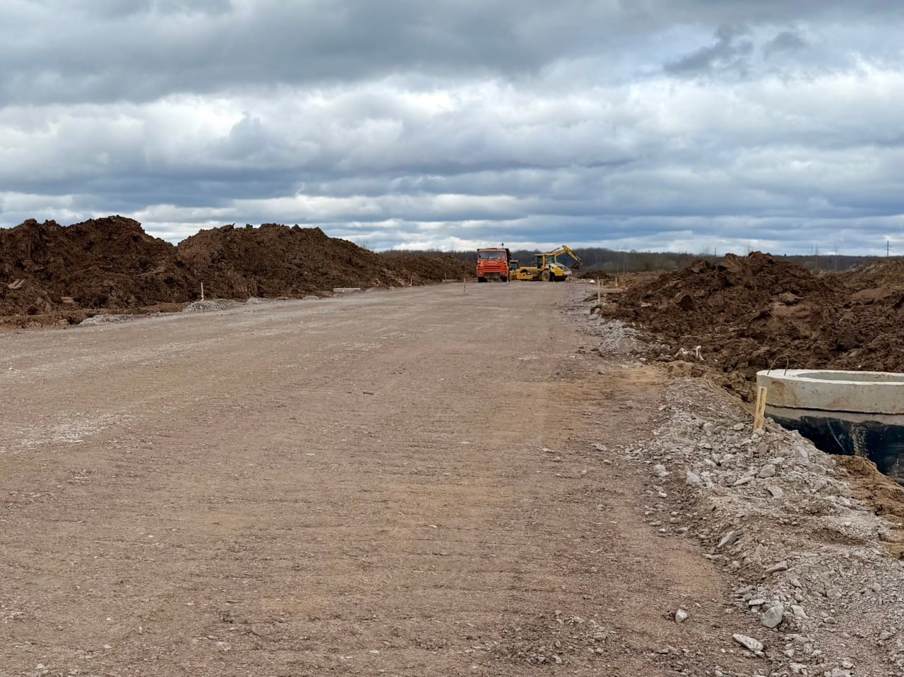 Продолжается строительство новой региональной автодороги Продолжается строительство новой региональной автодороги