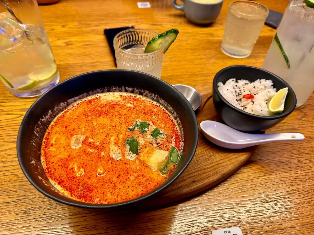 С гастрономической изюминкой на Большой Конюшенной