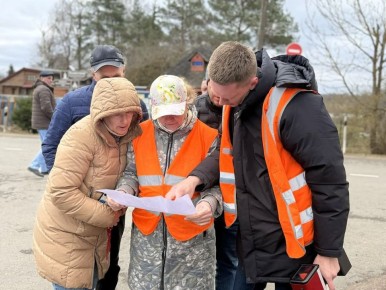 В Новгородской области проверяют качество отремонтированных дорог