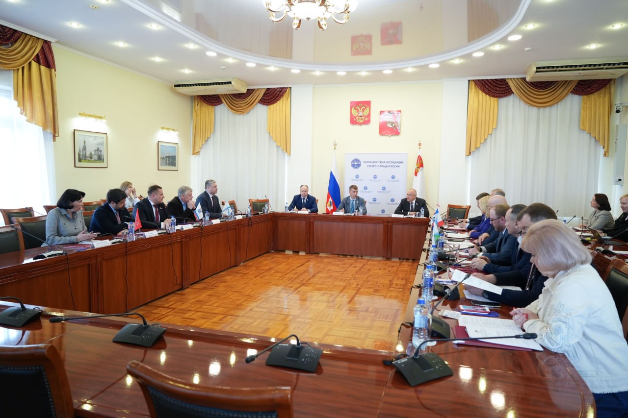 Шесть федеральных инициатив подготовили участники заседания комитета Парламентской Ассоциации Северо-Запада России по аграрной политике и рыбохозяйственному комплексу Шесть федеральных инициатив подготовили участники заседания комитета Парламентской Ассоциации Северо-Запада России по аграрной политике и рыбохозяйственному комплексу