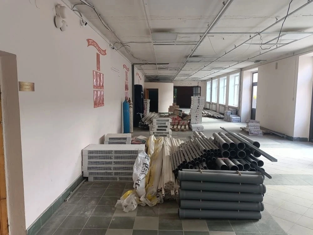 Депутаты держат на контроле ремонт важных социальных объектов в Великом Новгороде Депутаты держат на контроле ремонт важных социальных объектов в Великом Новгороде