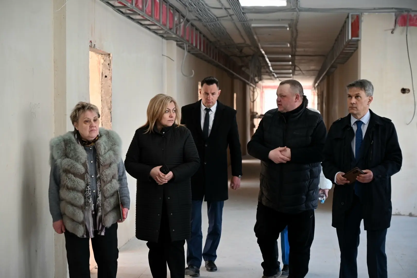 Депутаты держат на контроле ремонт важных социальных объектов в Великом Новгороде Депутаты держат на контроле ремонт важных социальных объектов в Великом Новгороде