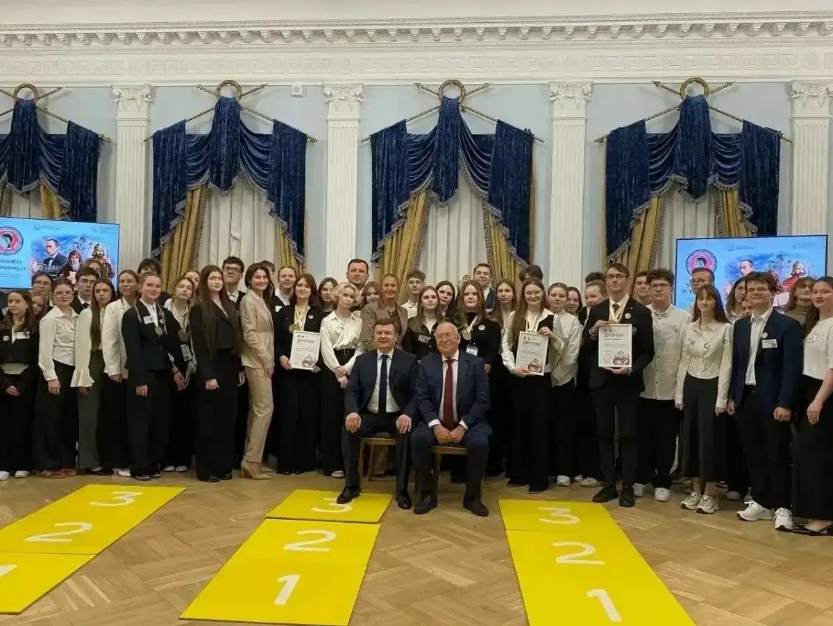 «Умницы и умники» в Великом Новгороде посвятили науке и искусству региона «Умницы и умники» в Великом Новгороде посвятили науке и искусству региона