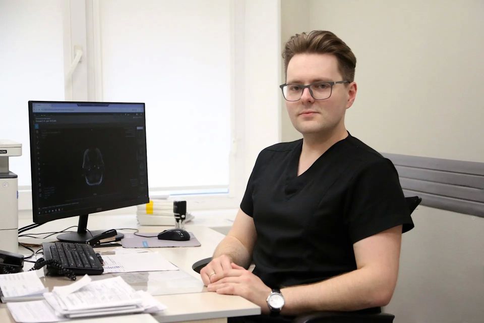 ������� �����-��������� ����� ����� ��������� � ����������� ������������� ��������������