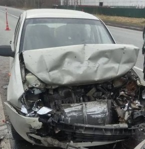 В Новгородском округе пострадал ребенок в наехавшем на BMW автомобиле