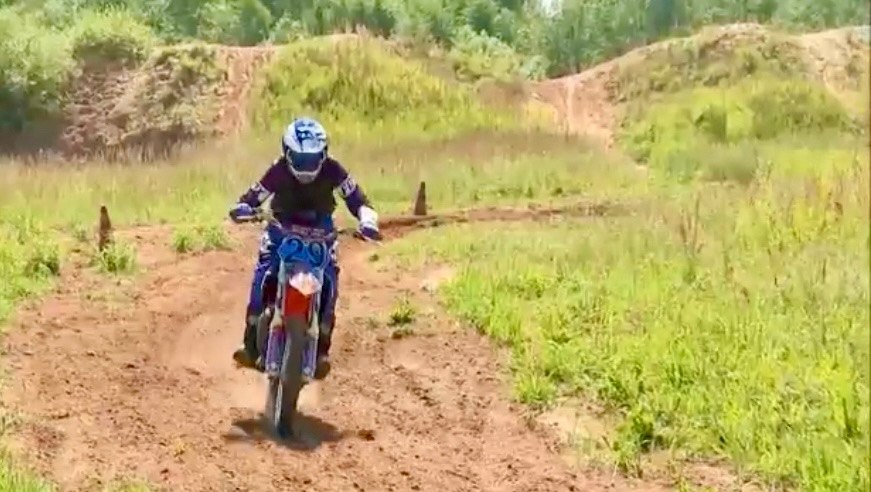 За минувшие сутки сотрудниками Госавтоинспекции области пресечено 6 945 нарушений правил дорожного движения, из них 6 764 зафиксировано с помощью комплексов фотовидеофиксации