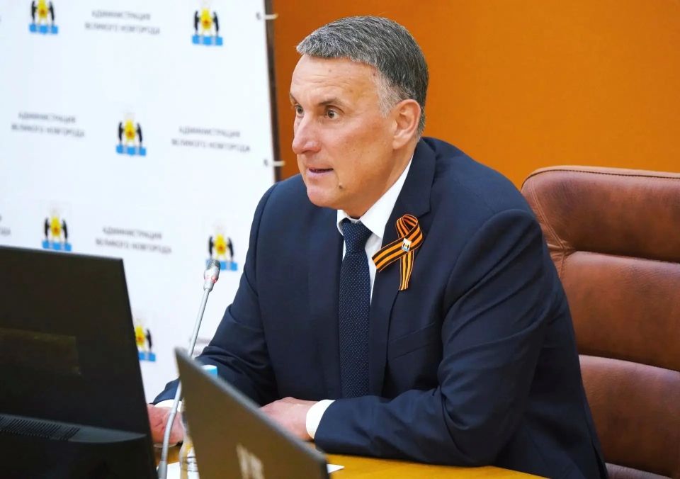 Александр Розбаум: Сегодня провели большое аппаратное совещание Администрации Великого Новгорода Александр Розбаум: Сегодня провели большое аппаратное совещание Администрации Великого Новгорода