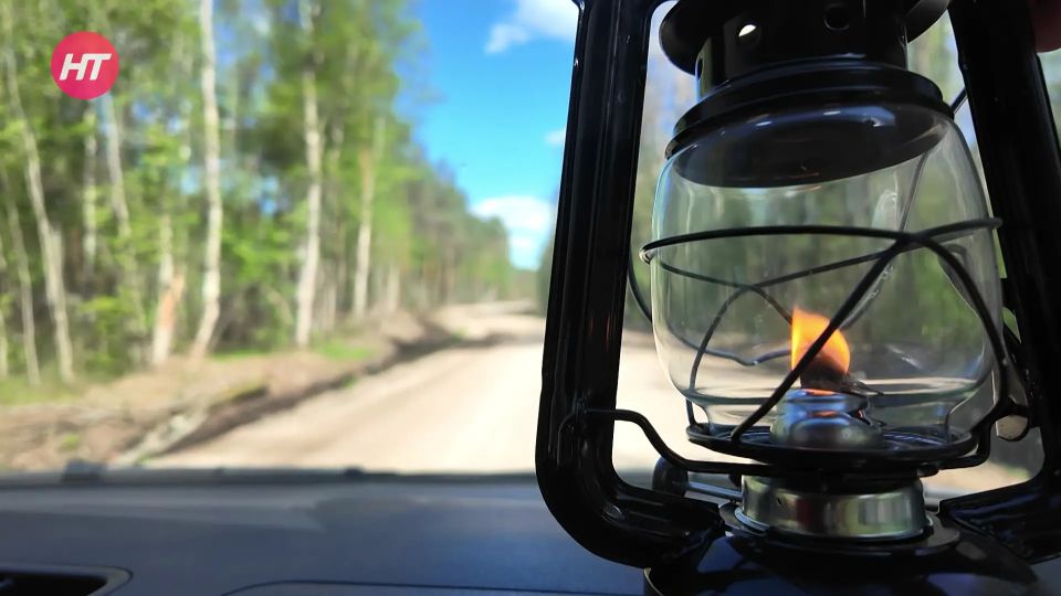 Активисты Народного фронта передают частицы Вечного огня из Москвы ветеранам Активисты Народного фронта передают частицы Вечного огня из Москвы ветеранам