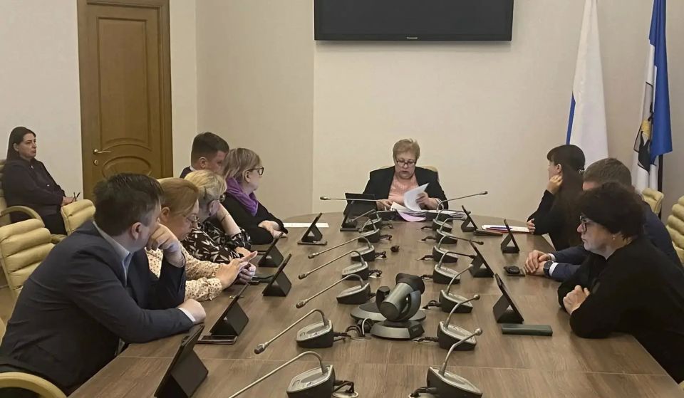 Члены областного избиркома на своем очередном заседании № 132 рассмотрели ряд вопросов организации избирательного процесса