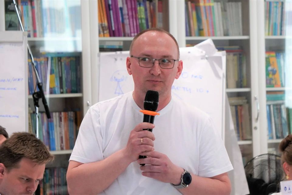 Александр Розбаум: Уважаемые Новгородцы!. . 18 мая в Великом Новгороде стартовал 15-й поток программы подготовки федерального резерва управленческих кадров Александр Розбаум: Уважаемые Новгородцы!. . 18 мая в Великом Новгороде стартовал 15-й поток программы подготовки федерального резерва управленческих кадров