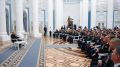 Владимир Путин встретился с выпускниками программы «Время героев» и отметил роль участников спецоперации в будущем страны