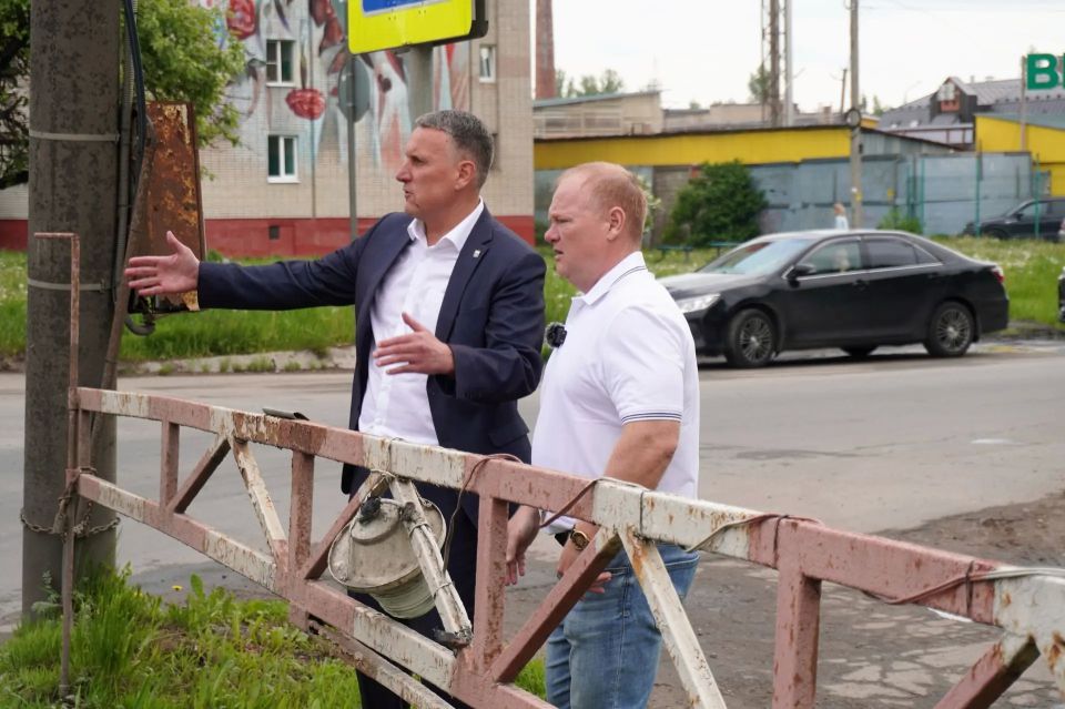 Александр Розбаум: Уважаемые Новгородцы!. . 25 мая начнутся работы по демонтажу железнодорожного переезда на улице Большой Санкт-Петербургской, в районе пересечения с улицей Черепичной Александр Розбаум: Уважаемые Новгородцы!. . 25 мая начнутся работы по демонтажу железнодорожного переезда на улице Большой Санкт-Петербургской, в районе пересечения с улицей Черепичной
