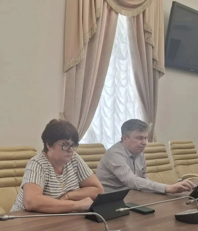 На очередном заседании № 133 члены областного избиркома рассмотрели ряд вопросов организации выборов депутатов областной Думы восьмого созыва На очередном заседании № 133 члены областного избиркома рассмотрели ряд вопросов организации выборов депутатов областной Думы восьмого созыва