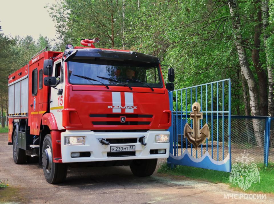 В Крестецком округе прошли командно-штабные учения в детском оздоровительном лагере В Крестецком округе прошли командно-штабные учения в детском оздоровительном лагере
