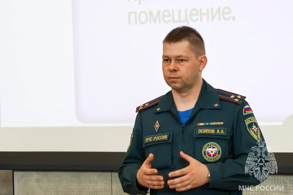 В ИНТЦ «Интеллектуальная электроника — Валдай» прошло занятие по гражданской обороне для сотрудников НовГУ В ИНТЦ «Интеллектуальная электроника — Валдай» прошло занятие по гражданской обороне для сотрудников НовГУ