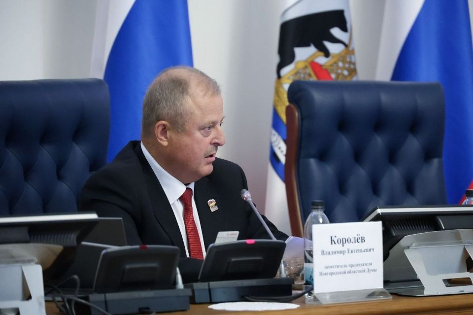 Депутаты прокомментировали отчет губернатора Новгородской области Александра Дронова, представленный на прошедшем заседании регионального парламента Депутаты прокомментировали отчет губернатора Новгородской области Александра Дронова, представленный на прошедшем заседании регионального парламента