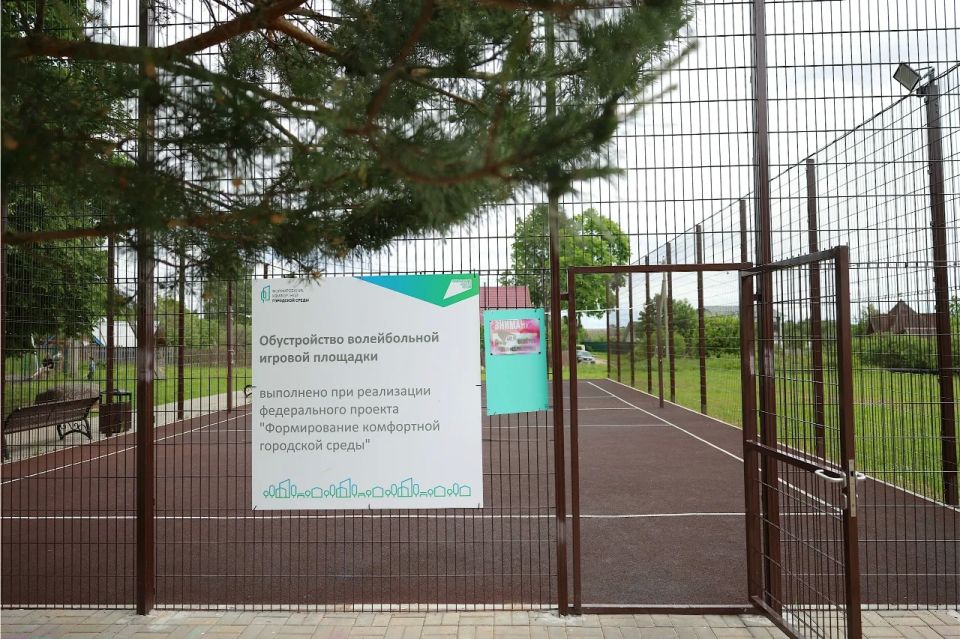 Председатель Новгородской областной Думы Юрий Бобрышев сегодня работает в Сольцах Председатель Новгородской областной Думы Юрий Бобрышев сегодня работает в Сольцах