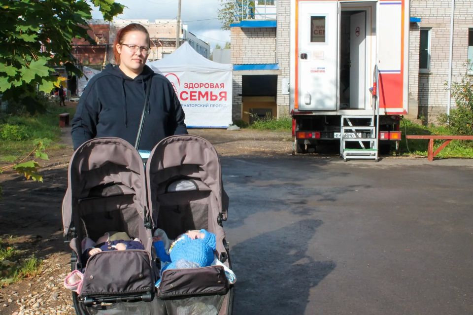 В Новгородской области стартует губернаторский проект «Здоровая семья» В Новгородской области стартует губернаторский проект «Здоровая семья»