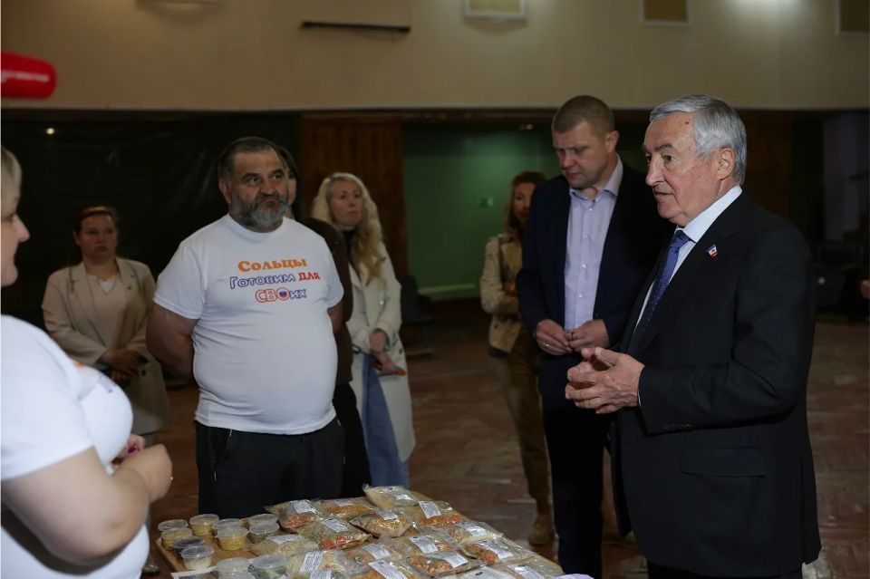 Депутаты областной Думы продолжат поддержку волонтерских организаций региона