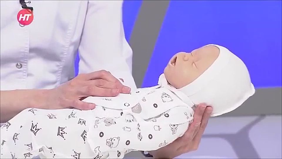 В новом выпуске программы «Скажите, доктор» поговорим об уходе за новорождёнными: как правильно ухаживать за пупочной ранкой, купать и умывать малыша, в каком положении безопаснее укладывать ребёнка спать и сколько времени...