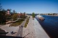 В Великом Новгороде запустили последний фонтан на Софийской набережной