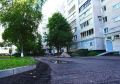Во дворе на Псковской улице в Великом Новгороде меняют асфальт