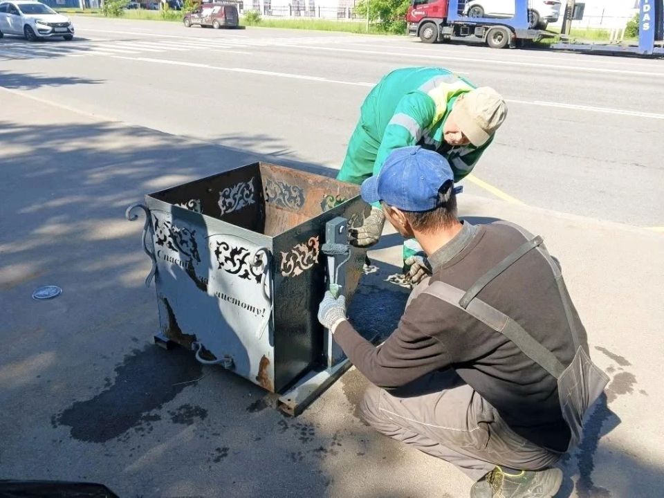 Александр Розбаум: Уважаемые Новгородцы!. . Коммунальные службы круглосуточно трудятся на улицах Великого Новгорода Александр Розбаум: Уважаемые Новгородцы!. . Коммунальные службы круглосуточно трудятся на улицах Великого Новгорода