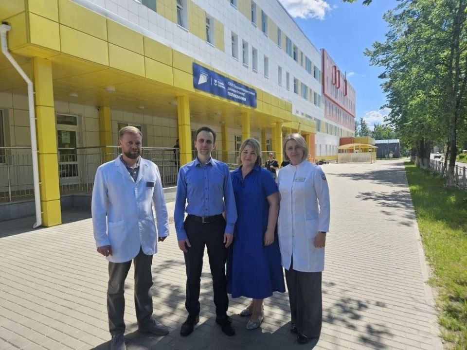 Кураторские выезды экспертов Национального медицинского исследовательского центра им. В. А. Алмазова – в больницы Новгородской области