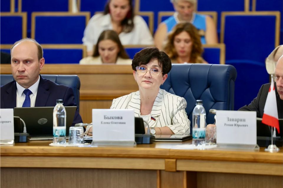 В Великом Новгороде прошла 69-я Конференция Парламентской Ассоциации Северо-Запада России В Великом Новгороде прошла 69-я Конференция Парламентской Ассоциации Северо-Запада России