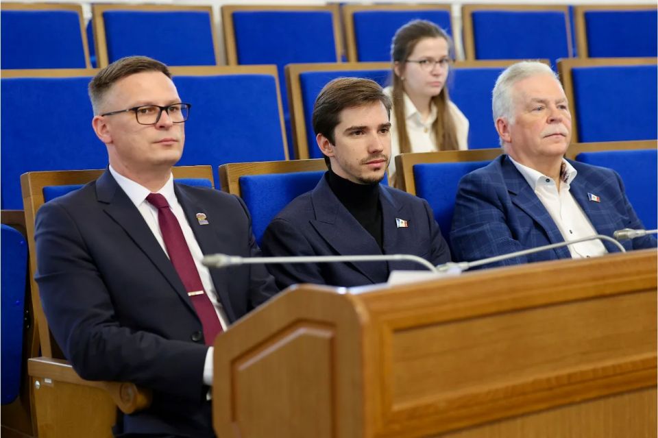 Инициативы Новгородской областной Думы поддержаны Конференцией ПАСЗР Инициативы Новгородской областной Думы поддержаны Конференцией ПАСЗР