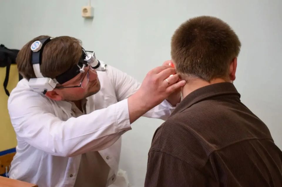 Сегодня мобильна бригада врачей губернаторского проекта «Здоровая семья» работала в Мошенском округе Сегодня мобильна бригада врачей губернаторского проекта «Здоровая семья» работала в Мошенском округе