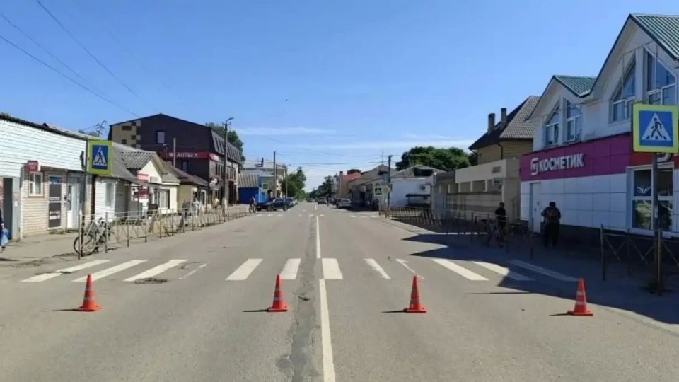 В Старой Руссе утром 14 июня сбили двух женщин