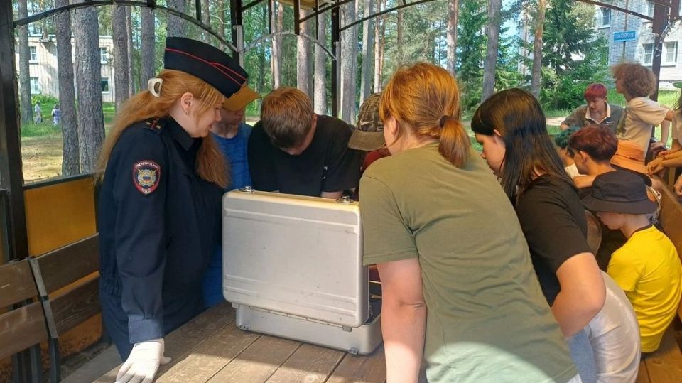 Каникулы под защитой: в лагере «Парус» прошёл день безопасности Каникулы под защитой: в лагере «Парус» прошёл день безопасности