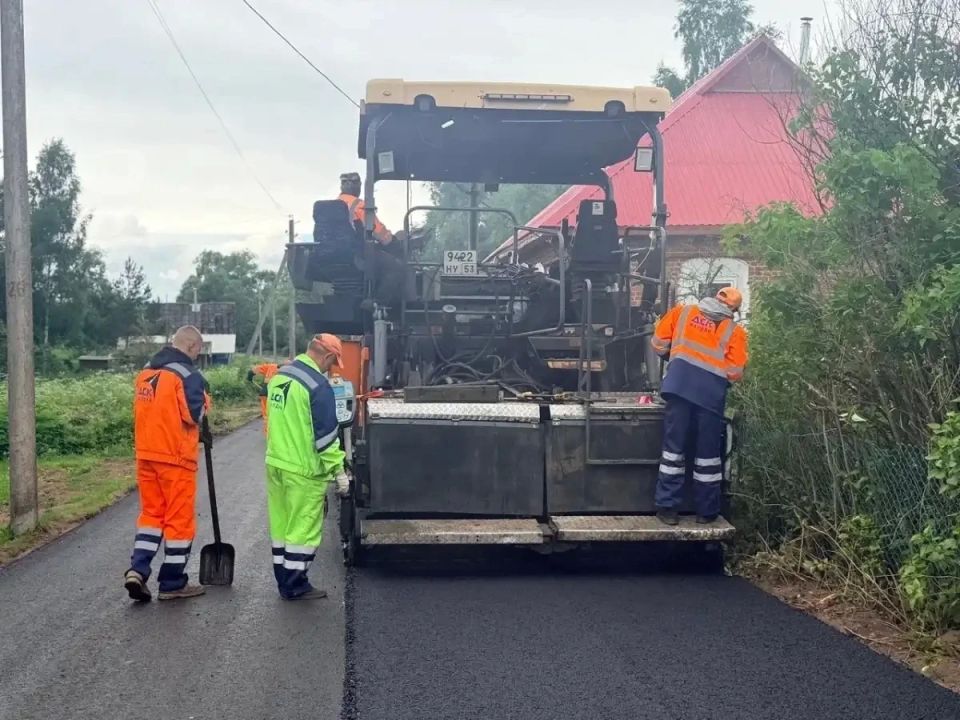Более 18 километров дорог отремонтируют в Демянском округе