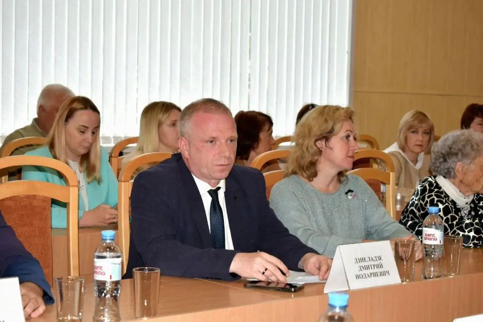 Вчера проект «Социальный маршрут» работал в Крестцах,об этом рассказал министр здравоохранения Новгородской области Валерий Яковлев Вчера проект «Социальный маршрут» работал в Крестцах,об этом рассказал министр здравоохранения Новгородской области Валерий Яковлев