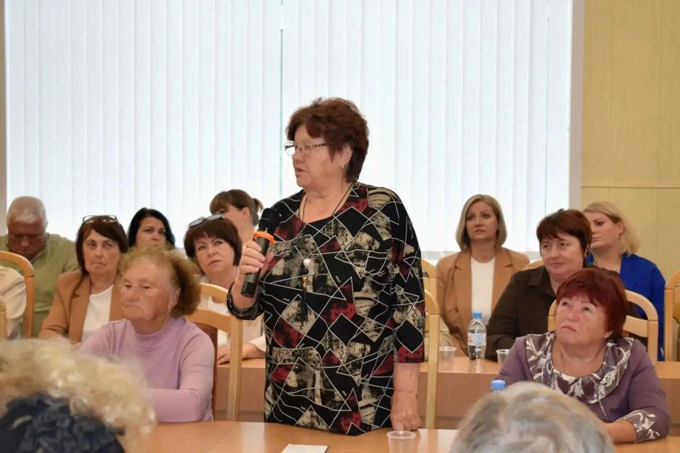 Вчера проект «Социальный маршрут» работал в Крестцах,об этом рассказал министр здравоохранения Новгородской области Валерий Яковлев Вчера проект «Социальный маршрут» работал в Крестцах,об этом рассказал министр здравоохранения Новгородской области Валерий Яковлев