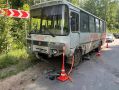 В Окуловском округе в лобовом столкновении с автобусом погиб водитель легковушки