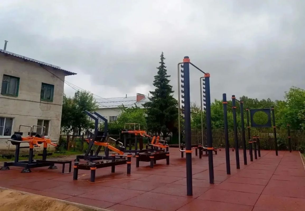 В Новгородской области благоустраивают три «умных» площадки В Новгородской области благоустраивают три «умных» площадки